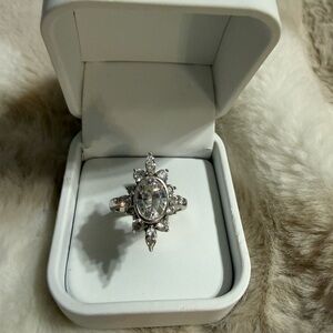 Elegant Silver Women's Ring